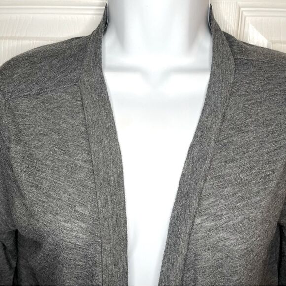 Gillian & O’Malley Marled Open Front Cardigan Ruffle Back High Low Hem Grey S - Picture 3 of 7